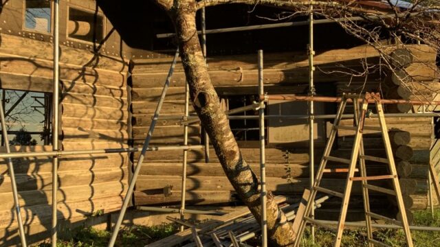 足場の撤去解体